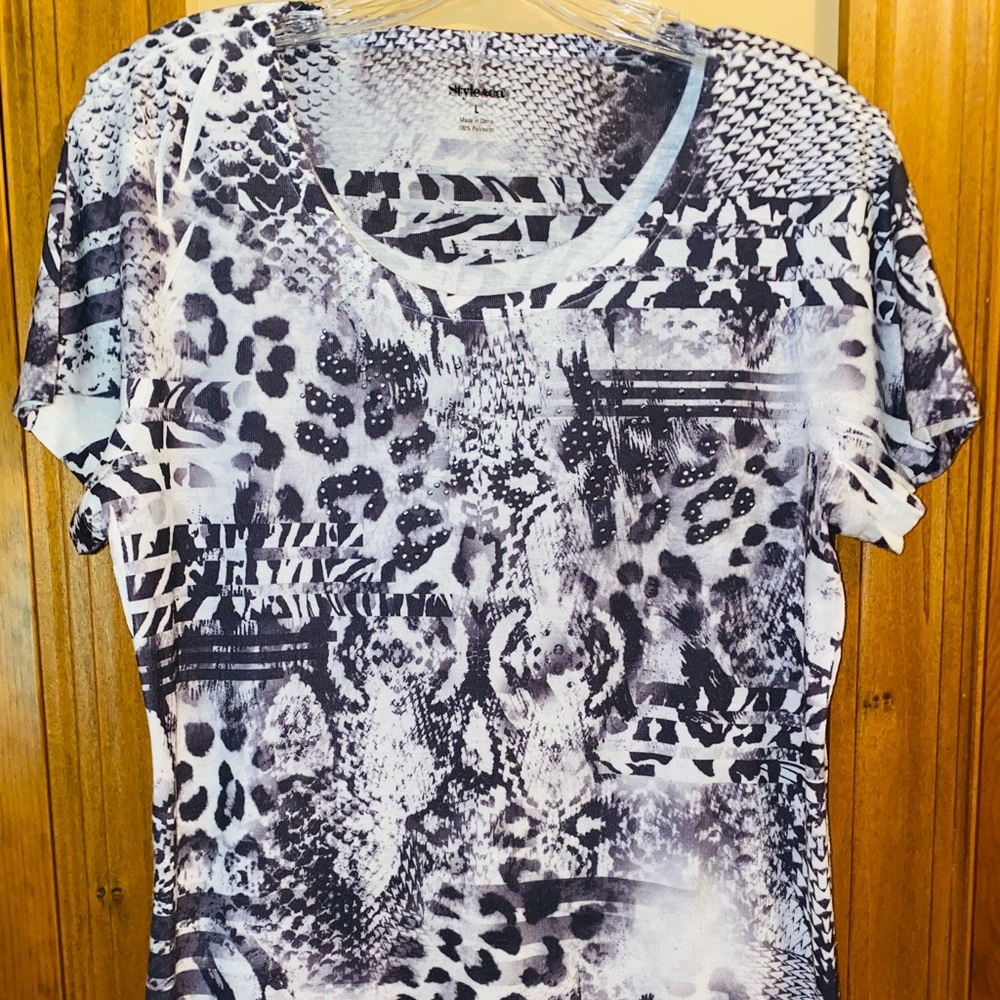 Style & Co Animal Snakeskin Cheetah 🐆 Print Shirt